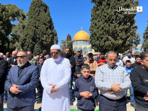 سبعون ألف مصل أدوا صلاة الجمعة في المسجد الأقصى