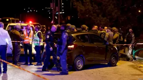 فصائل فلسطينية تعقب على عملية إطلاق النار في حوارة بنابلس