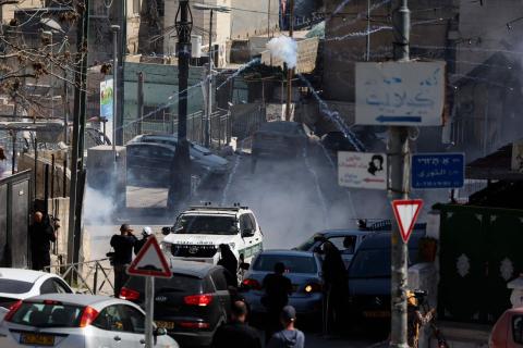 مواجهات بين الشبان وقوات الاحتلال في حي بئر أيوب ببلدة سلوان جنوب المسجد الأقصى… الفرنسية 99.jpg