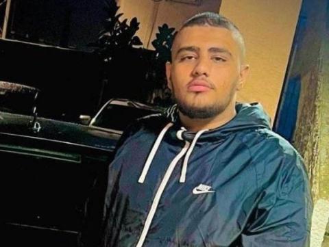 الشاب عمر سواعد.jpg