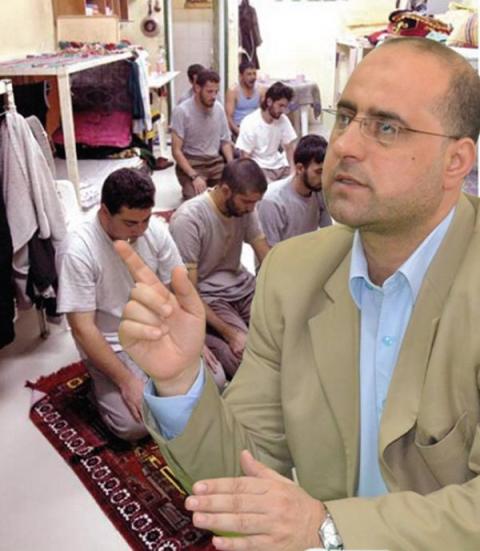 رمضان والسجان.jpg