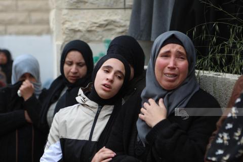 وداع وتشييع جثمان الشهيد الطفل مصطفى صباح (15 عاما) لمثواه الاخير في بلدة تقوع قرب بيت لحم.jpg
