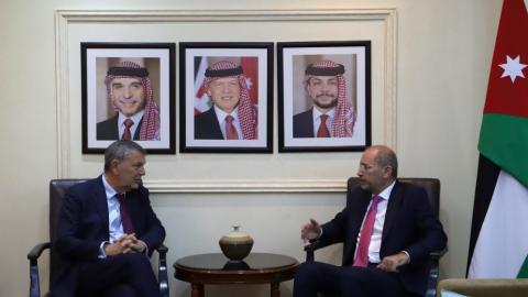 لقاء أيمن الصفدي مع المفوض العام لوكالة الأمم المتحدة لإغاثة وتشغيل اللاجئين الفلسطينيين. (وزارة الخارجية).jpeg