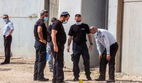 من محيط سجن  جلبوع بعد فرار الأسرى الفلسطينيين الستة (Gettyimages).jpg