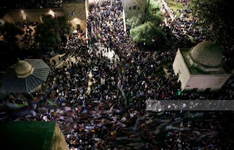 انتهاكات: إصابات واعتقالات وتشديد للإجراءات العسكرية على الحواجز