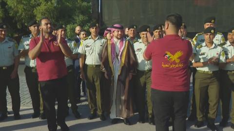 تعرف على اللباس الذي ارتداه ولي العهد الأردني  في مضارب بني هاشم