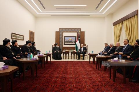 الرئيس يستقبل بطريرك انطاكيا وسائر المشرق للسريان الأرثوذكس.jpg