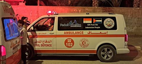 عمل أطقم الدفاع المدني بمحافظة رفح  2.jpg