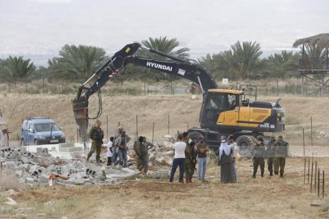 جانب من الهدم في أريحا (تصوير- سليمان أبو سرور  - وفا ).jpg