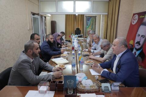 لجنة العمل النقابي في الجبهة الشعبية تستقبل وفدًا من وزارة العمل بغزة 33.jpg