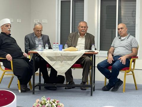 أمسية مميزة وحضور كبير في إشهار مجموعة الشاعر كمال إبراهيم " أحِبُّ الشمس " في مركز حنا مويس الثقافي في الرامة