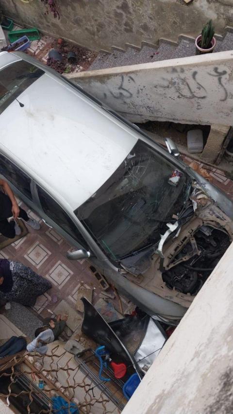 آثار الدمار الذي خلفته قوات الاحتلال عقب مداهمتها منزلًا بعد محاصرته في بلدة بلعا قضاء طولكرم 6.jpg