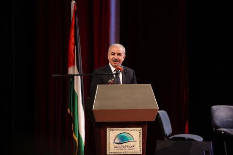 اشتية: يجب أن نعمل معا بكل جهد كي لا يتآكل الوجود المسيحي في فلسطين بسبب عوامل الطرد التي يوفرها ويدعمها الاحتلال