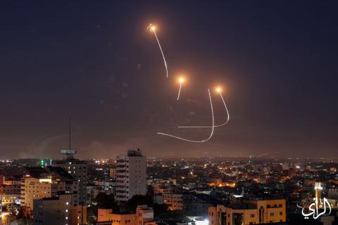 الجيش الإسرائيلي : إطلاق 470 قذيفة صاروخية من غزة