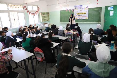 مركز شباب الأمة ينفذ سلسلة لقاءات تربوية إرشادية بعنوان : (الاستذكار الجيد وسيلة للتفوق) لطلبة المدارس