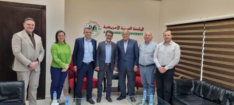 مدير مكتب ايراسموس في فلسطين في زيارة للجامعة العربية الامريكية
