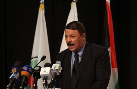 الكاتب محمود العجرمي.jpg