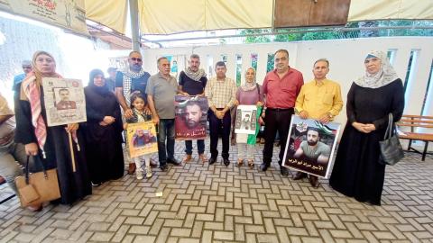 التجمع الفلسطيني للوطن والشتات يشارك في الوقفة التضامنية مع الأسرى عشية عيد الاضحى و مع الأسير المفكر وليد دقة.jpg