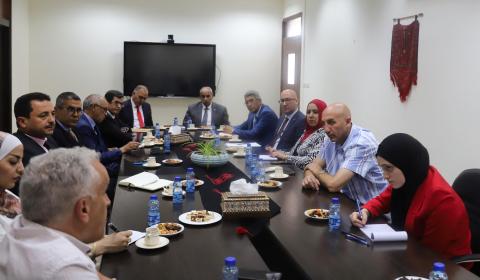 وزير الأشغال يدعو الشركات والمكاتب الهندسية المغربية للعمل والاستثمار في فلسطين