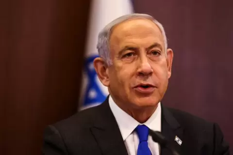 نتنياهو ينوي التراجع عن بعض بنود خطته لتعديل النظام القضائي (رويترز).webp