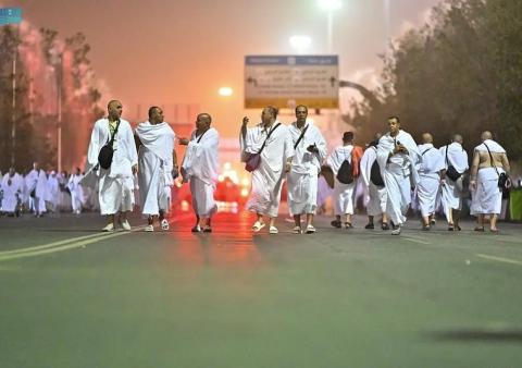 مشعر عرفات يكمل استعداداته لاستقبال توافد الحجيج إليه بعد قضاء يوم التروية في مشعر منى : عسدة (واس)