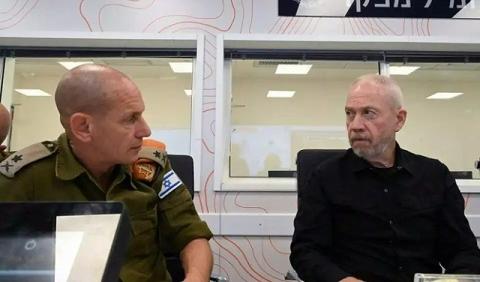 غالانت في قاعدة قيادة الجبهة الداخلية في الرملة، اليوم (وزارة الجيش).jpg