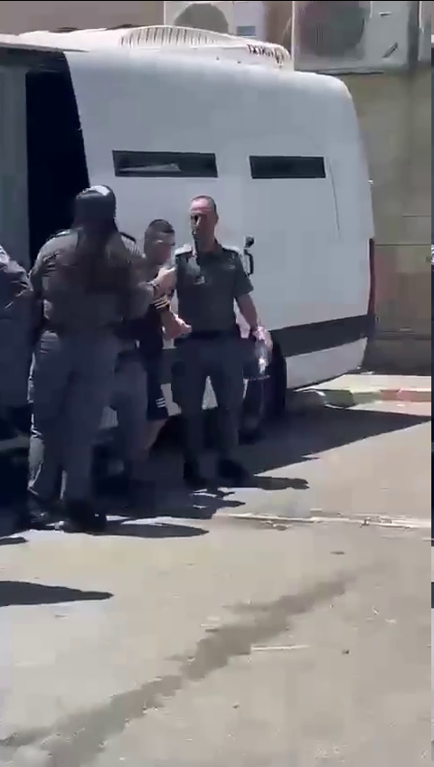 ابعاد مقدسيين عن الأقصى وباب العمود وهدم غرفتين في الطور
