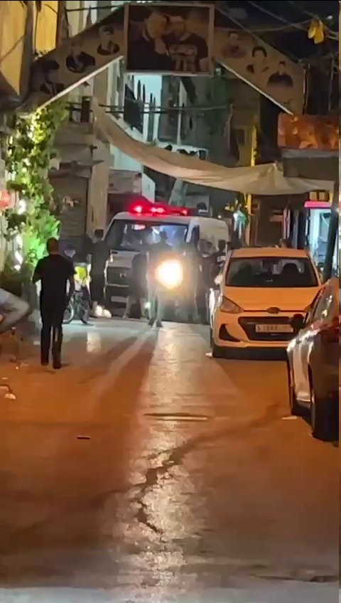 مصادر محلية: شهيدان وإصابة ثالث في انفجار عبوة ناسفة بالخطأ داخل مخيم بلاطة