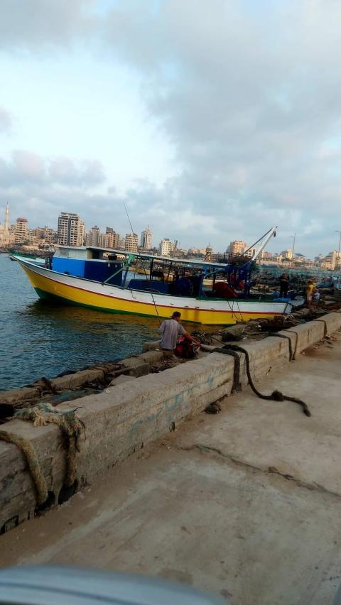 اعتقال 4 صيادين اشقاء من بحر قطاع غزة