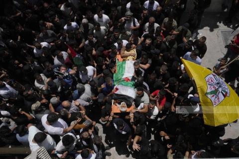 تشييع جثامين شهداء عدوان الاحتلال على مدينة جنين ومخيمها لمثواهم الاخير في المخيم  7.jpg