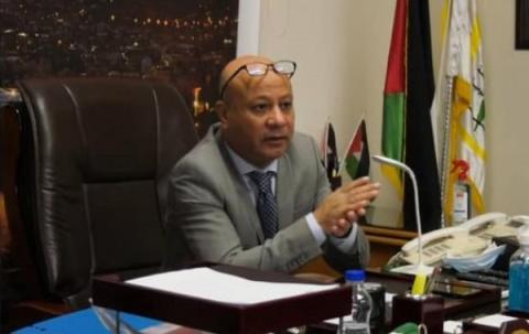د. أبو هولي يعلن عن تشكيل لجنة عليا من دائرة شؤون اللاجئين والمكتب التنفيذي للجان الشعبية لمتابعة احداث مخيم جنين وتلبية احتياجاته
