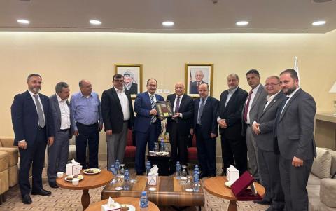 إتحاد رجال الأعمال الفلسطينيين يناقش العلاقات الإقتصادية المحورية بين الأردن وفلسطين