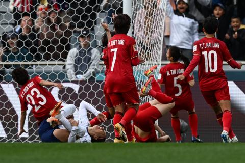 فوزان كبيران لليابان وأميركا بانطلاق مشوارهما في كأس العالم للسيدات.jpg