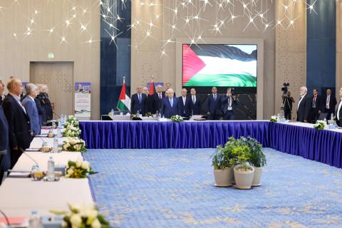 الرئيس محمود عباس، خلال اجتماع الأمناء العامين للفصائل الفلسطينية الذي عقد في مدينة العلمين الجديدة بجمهورية مصر العربية 54.jpg