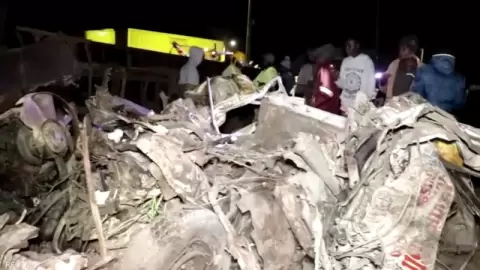 مصرع 48 شخصا بحادث مروري في كينيا
