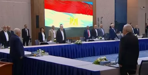 أبومازن يثمن دعم ومساندة الرئيس السيسي للقضية الفلسطينية
