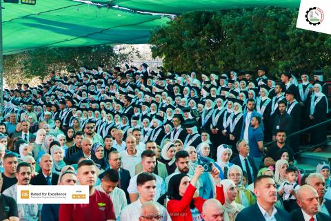 جامعة بوليتكنك فلسطين تحتفل بتخريج الفوج الثاني والأربعين لطلبة الماجستير والبكالوريوس