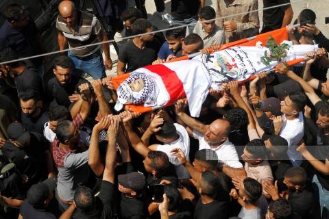 جانب من تشييع الشهيد عز الدين كنعان (عدسة-وفا).jpg
