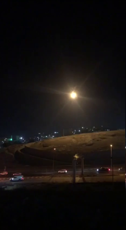 القناة 14 : إطلاق النار نحو حاجز الزعيم من دراجة نارية