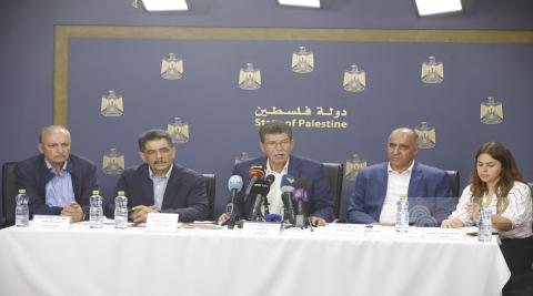 الإداريون ينفذون خطوات احتجاجية ودعوات لإسنادهم