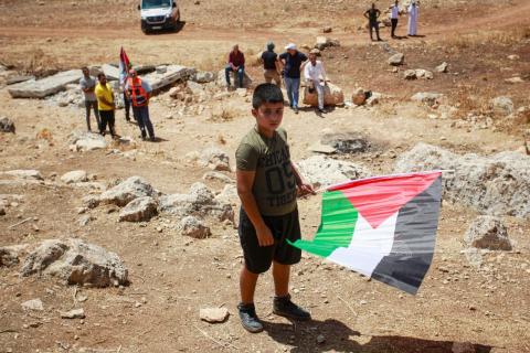 قوات الاحتلال تقمع مسيرة بيت دجن الأسبوعية المناهضة للاستيطان شرق نابلس.jpg
