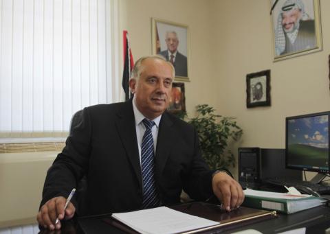 د.محمود أبو مويس.jpg