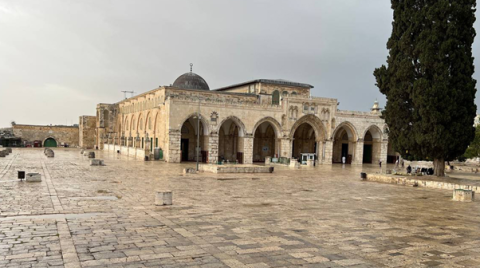 أربعة شهداء مقدسيين و 4000  مستوطن اقتحموا الأقصى في آب