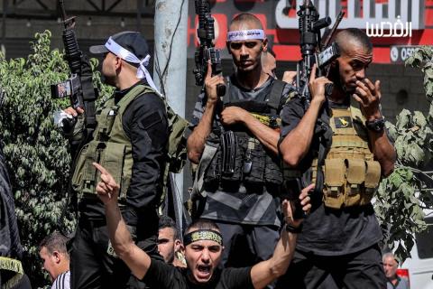 جماهير طولكرم تُشيع جثمان الشهيد عايد أبو حرب 23.jpg