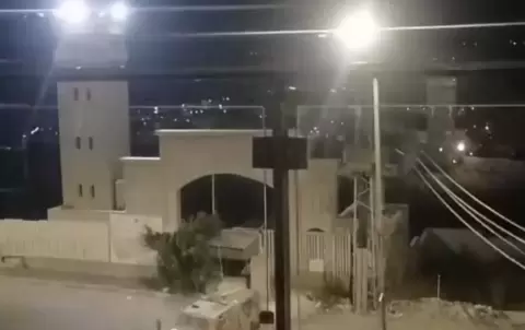 الجيش الإسرائيلي يعتقل مطلوب في نابلس