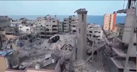 المقاتلات الإسرائيلية تحول أرقى أحياء غزة إلى ركام