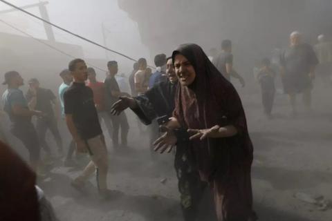 صورة نشرها موقع مفوضية حقوق الإنسان التابعة للأمم المتحدة لقصف طيران الاحتلال المتواصل على غزة.jpg