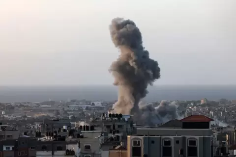 القصف الإسرائيلي على قطاع غزة لم يتوقف (الفرنسية).webp