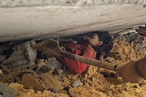 إسرائيل ترتكب مجزرة جديدة بمخيم جباليا شمالي قطاع غزة (الجزيرة).jpg