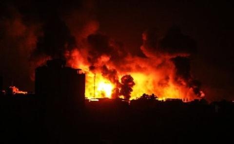 ضحايا وجرحى في قصف إسرائيلي استهدف بوابة مستشفى كمال عدوان